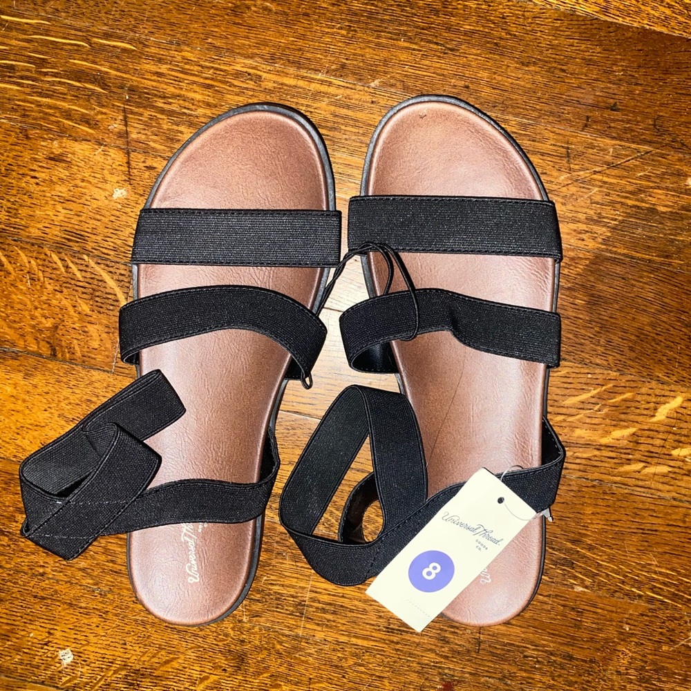 NWT universal thread sandals size 8